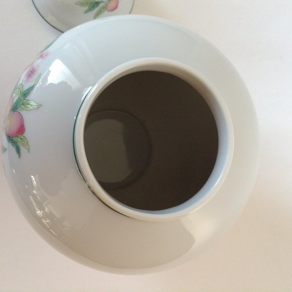 Ginger Jar Made in Japan (Capilano Vancouver Sticker) - Picture 13 of 16